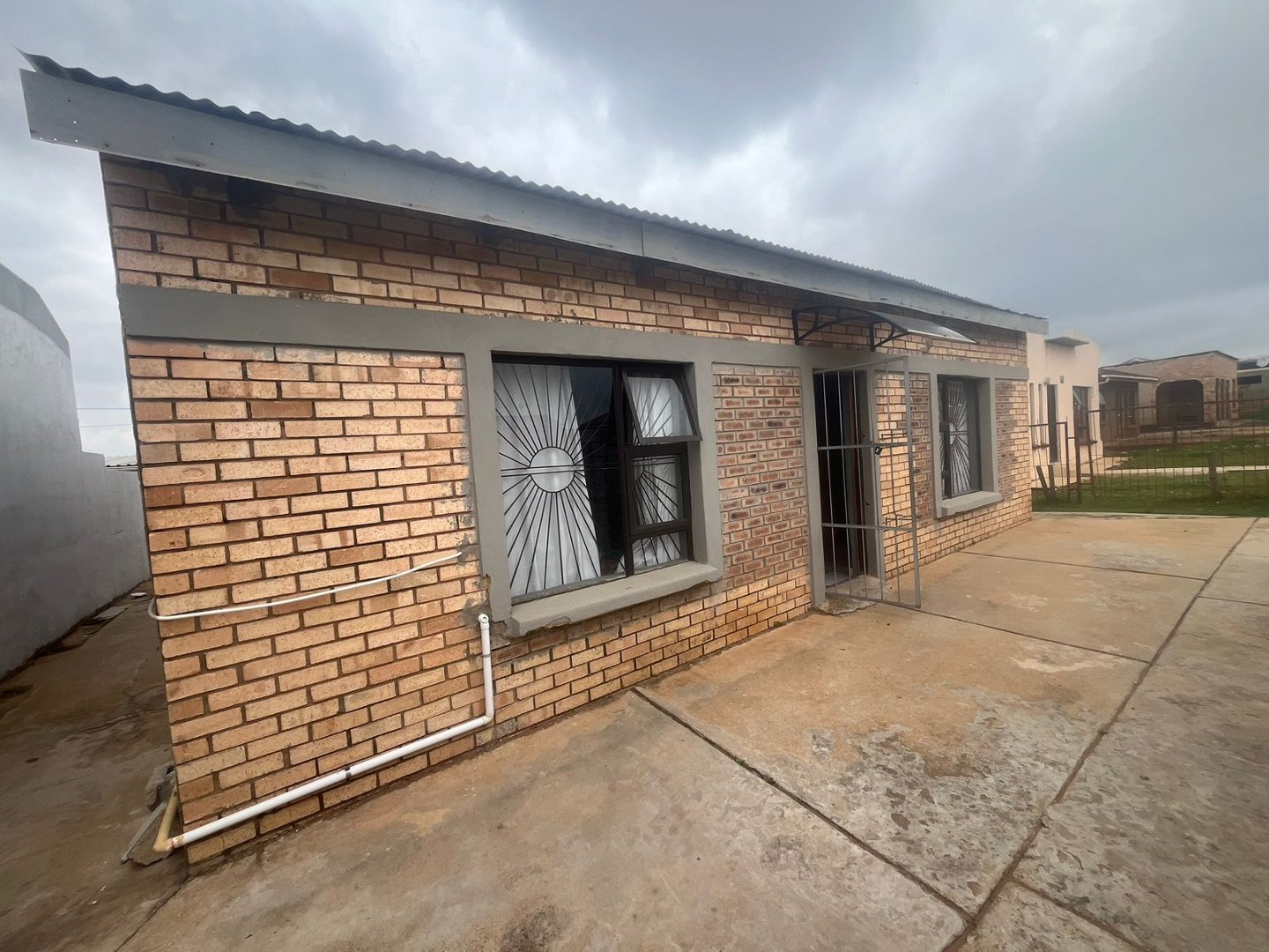 4 Bedroom Property for Sale in Kwa Nobuhle Eastern Cape